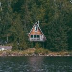 cottage-house-lake-pixabay