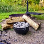 dutch-oven-camp-cooking-pixabay