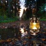 oil-lamp-trail-camping-pixabay