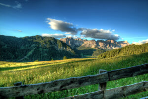LUXX Lodge: Glamping & Taos RV Park